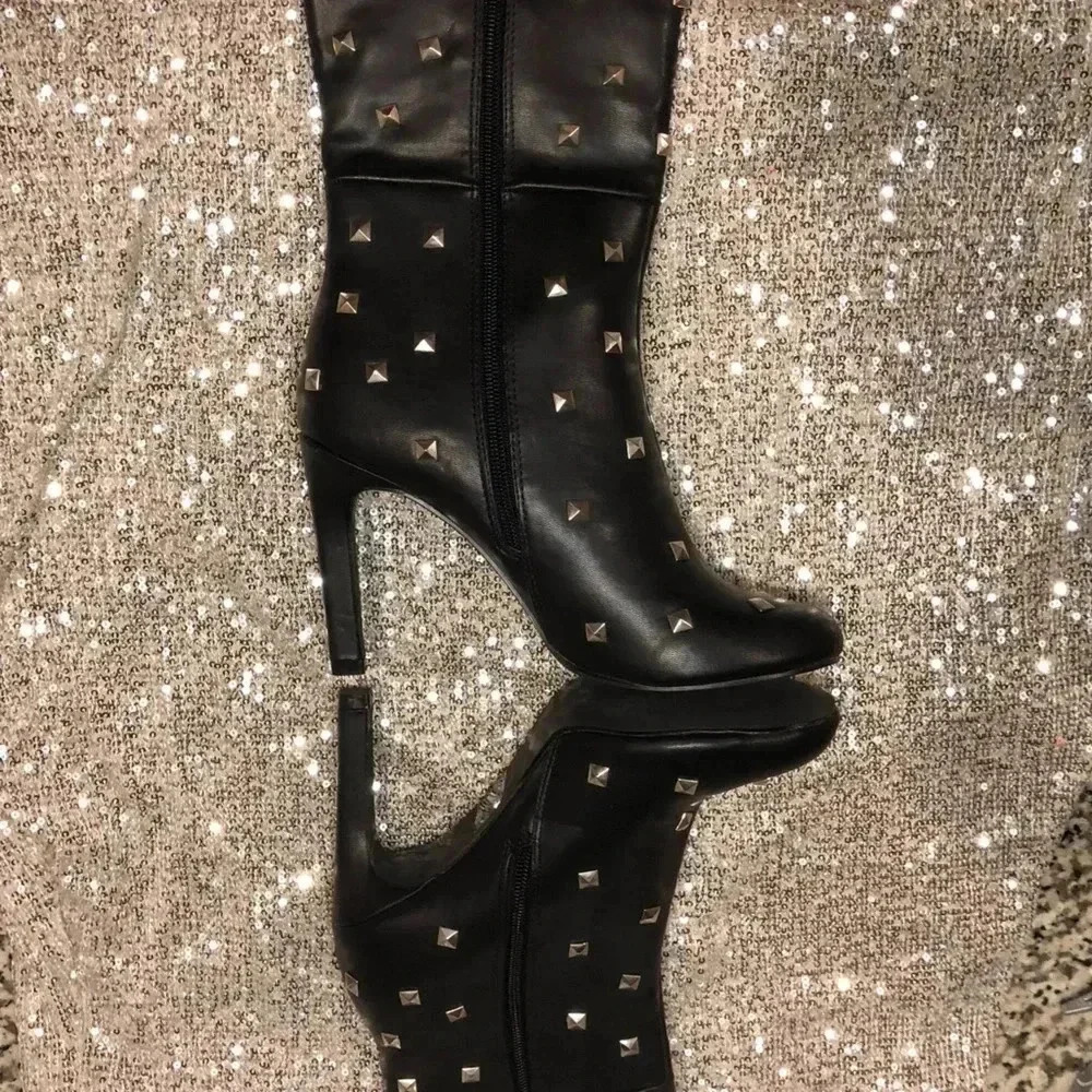 Women’s Faux leather studded boots - Picture 8 of 12